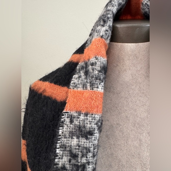Cecchi e Cecchi Wool Scarf Orange and Black Stripes - Picture 9 of 16